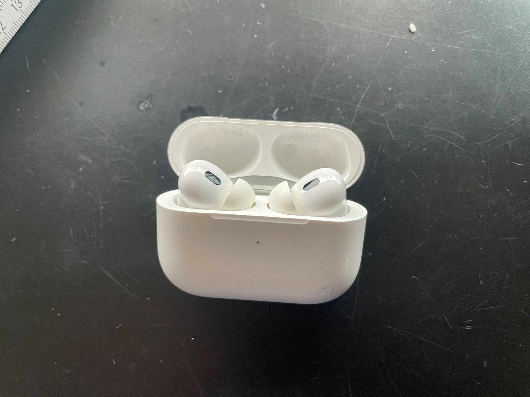 Apple Cuffie: Airpod Pro 2 – Usato da Baar venduto da Amarillis3 1