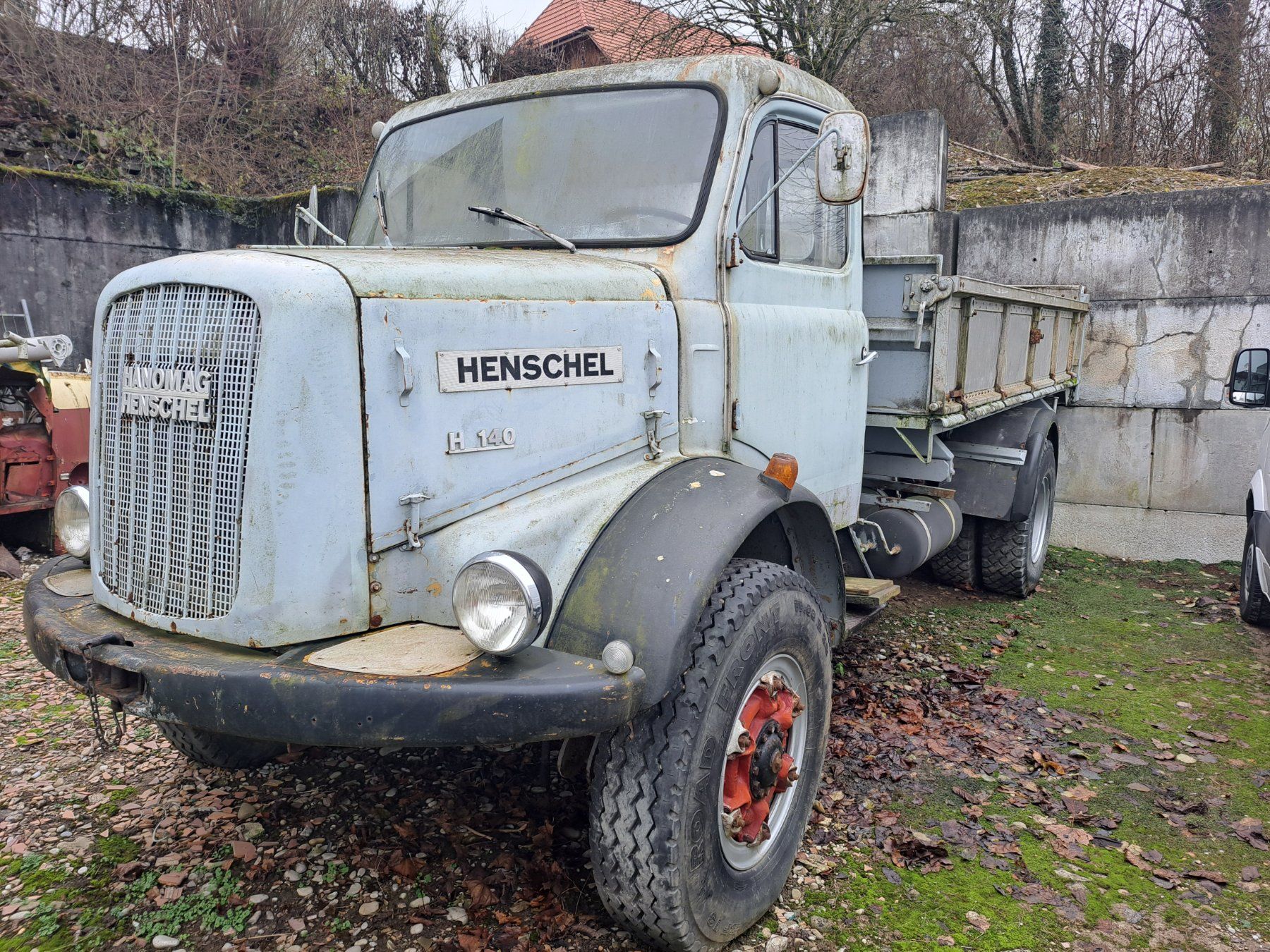 Autocarri: Henschel H 140 Allrad – Usato da Bösingen venduto da 211hd
