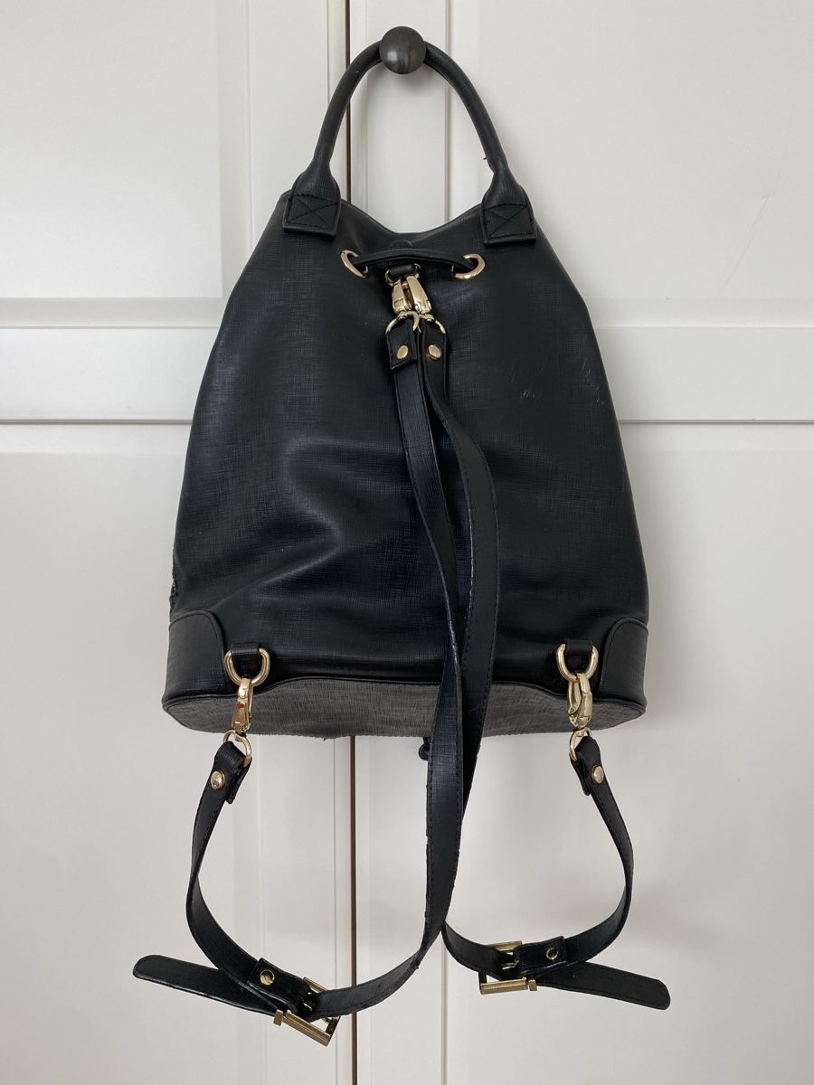 Rucksäcke: Black Backpack – Gebraucht aus Schlieren von tug_568r 1