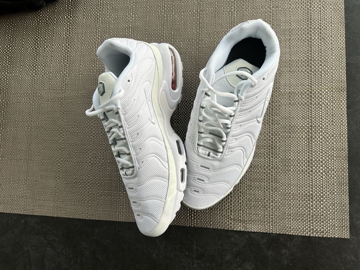 Nike Herrenschuhe: Nike Air Max Plus TN Weiß  – Neu (gemäss Beschreibung) aus Aarberg von tim_l9l9 2