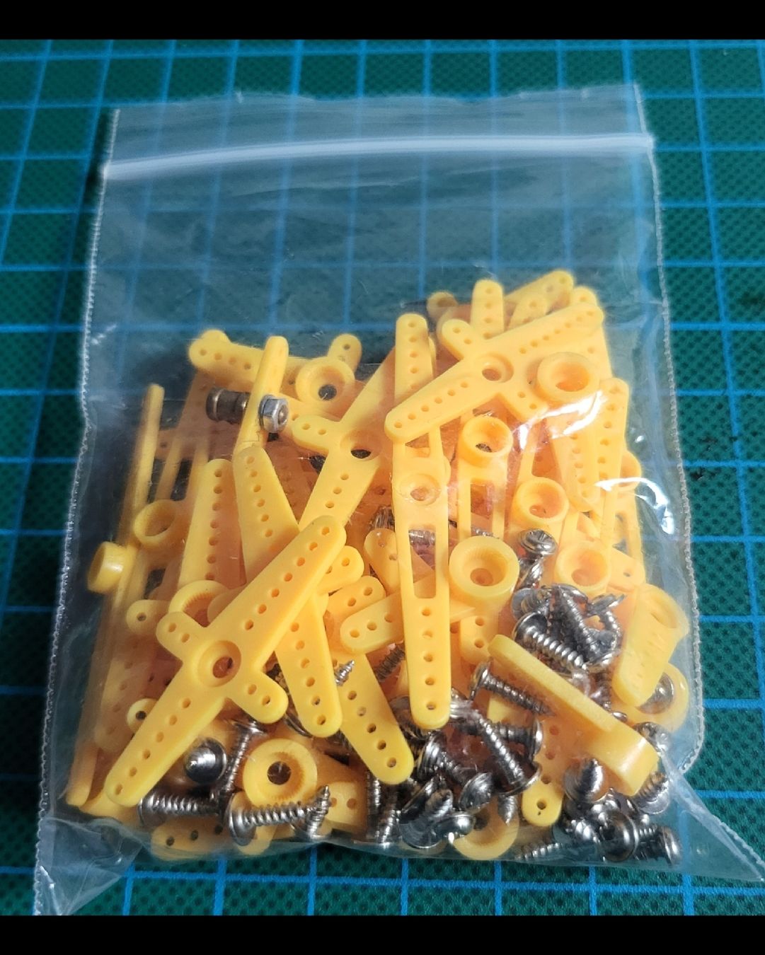 Modellini di ferrovie: Power HD 1900 A micro servo Weichenantriebe/Toröffner usw – Nuovo (secondo la descrizione) da Malters venduto da minitrix79 2