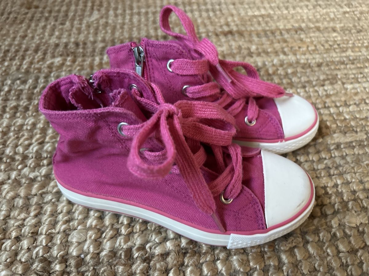 Scarpe per ragazze: Pinke Kinder-Sneakers, Gr. 29 – Usato da Dottikon venduto da cimar 4