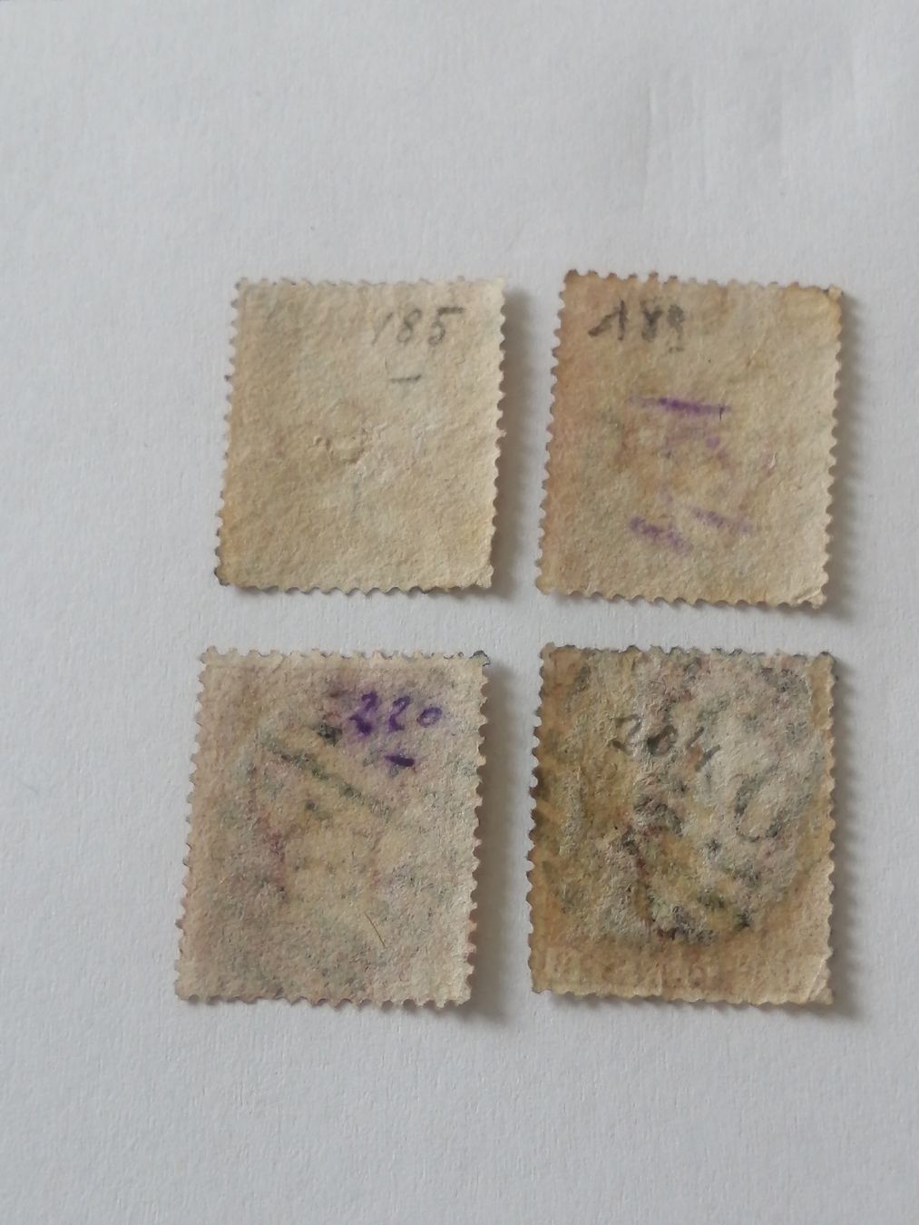 Tous les timbres: 4mal One Penny Reds 1864 bis 1881  – D'occasion à Happerswil par tschergi 1