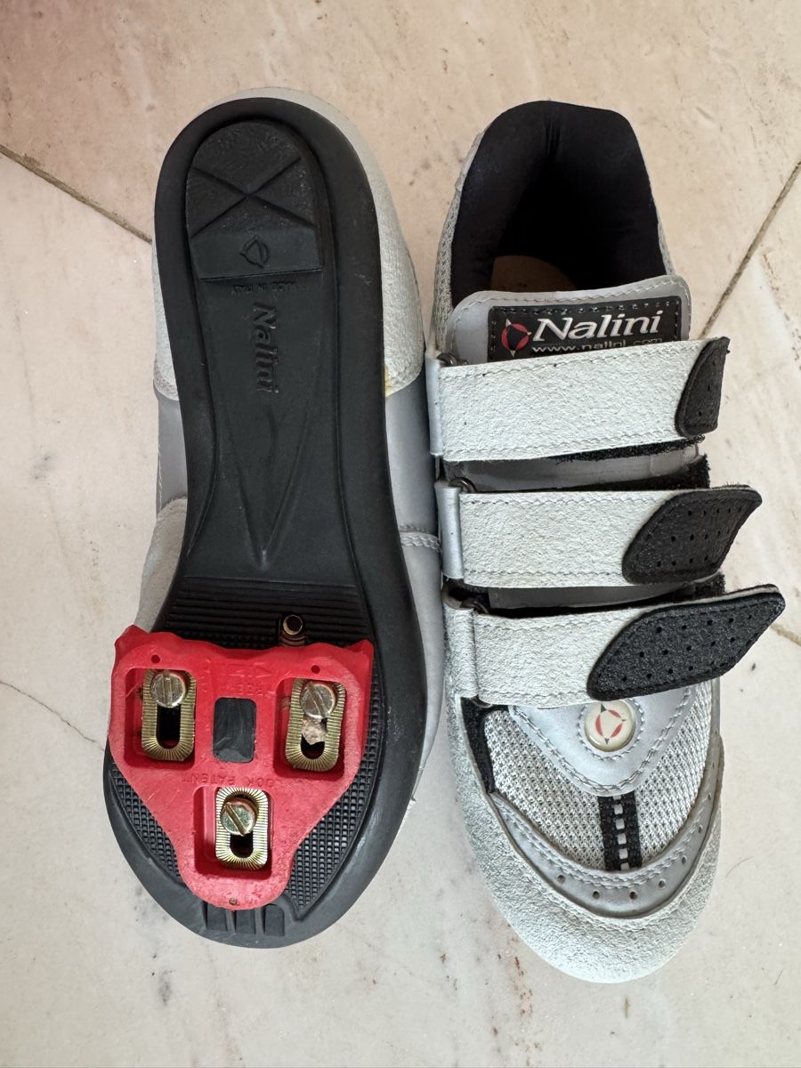 Scarpe da donna: Velo klicker Schuh Nalini - Gr. 39 – Usato da Laufen venduto da osupino