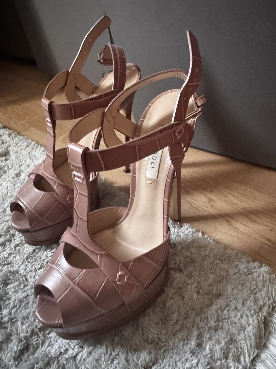 Casadei Scarpe da donna: Casadei Sandalen, Gr. 38 last price – Nuovo (secondo la descrizione) da Münchenstein venduto da By.gabriela.v 6