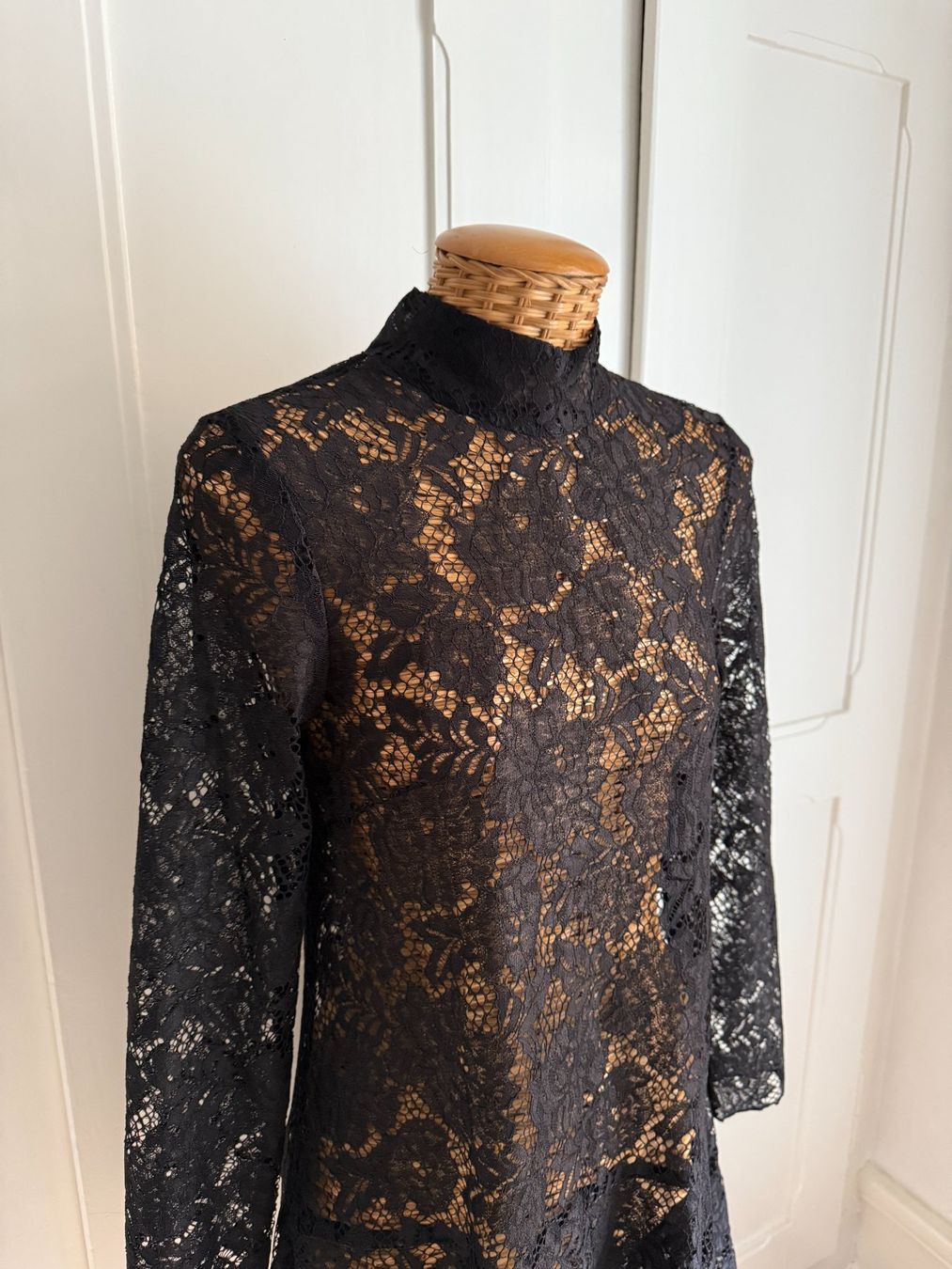 H&M Vestiti: Spitzenkleid schwarz elegant XS – Usato da Zürich venduto da Diazaio 1
