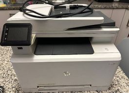 HP Color LaserJet Pro M277dw (Farblaserdrucker).