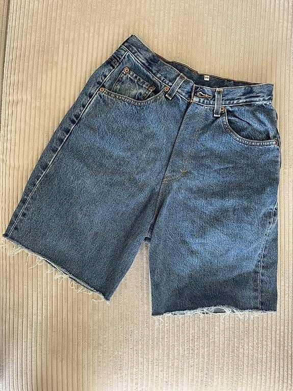 Levi's Jeans: Levi's Shorts, Gr 29 – Usato da Thun venduto da DascheLii