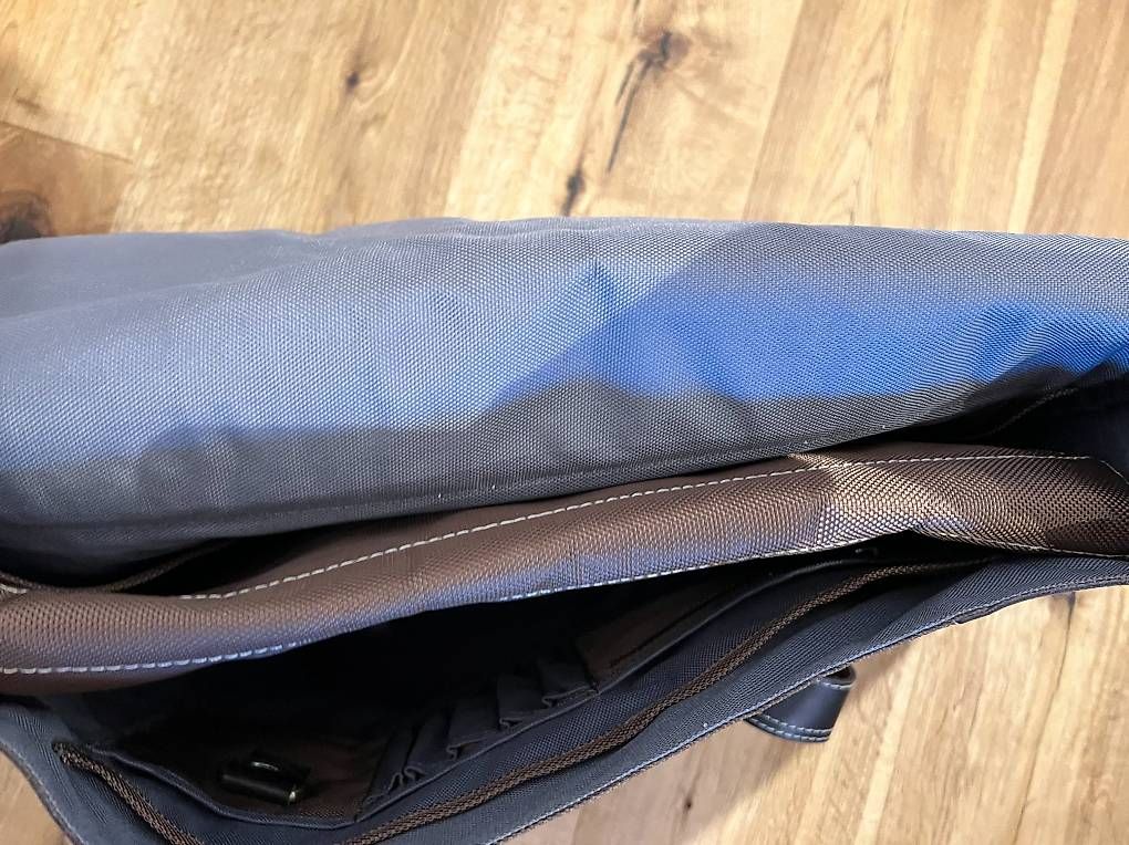 Borse: Ledertasche für Laptop – Usato da Rothenthurm venduto da Stalsa1 1