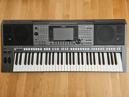 Keyboard Yamaha PSR-S770