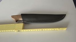 Handgefertigtes Messer aus robustem LKW-Stahl 