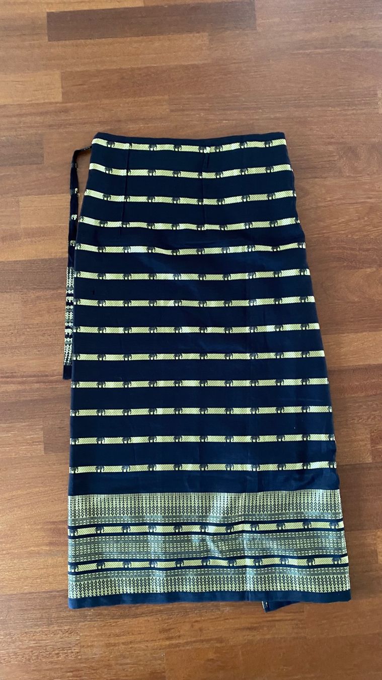 Vestiti: Onesize Stillvoller Rock aus 100 % Seide – Usato da Sirnach venduto da mar_7m82 2