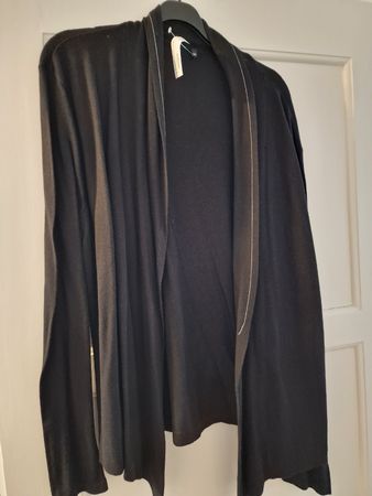 Schwarzer Mercedes Cardigan, Gr. 44, Top Zustand!