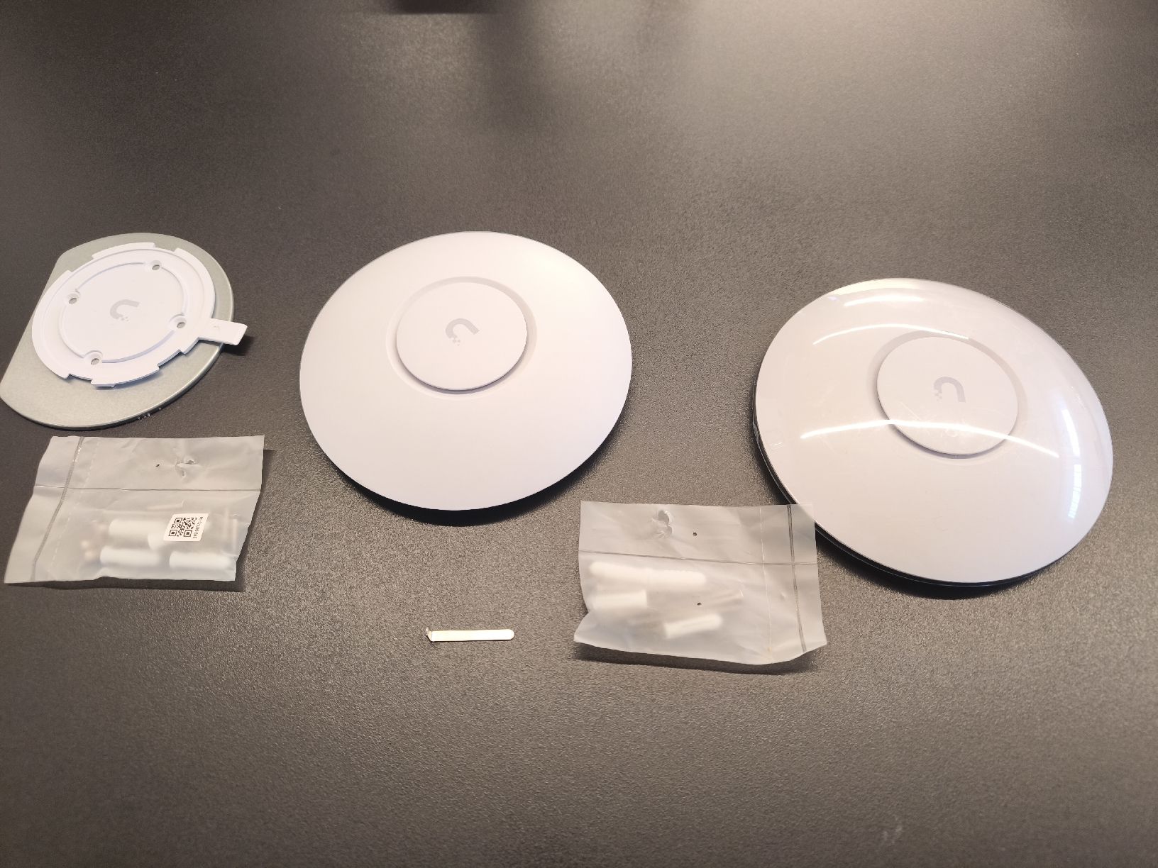 Ubiquiti Modems & Router: Ubiquiti U6+ – Gebraucht aus St. Urban von Raoul5