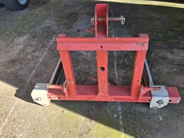 Ballengabel mit Dreipunktaufnahme für Traktor rot gebraucht