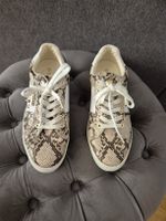 Guess Sneaker im Schlangen-Look, Grösse 40 