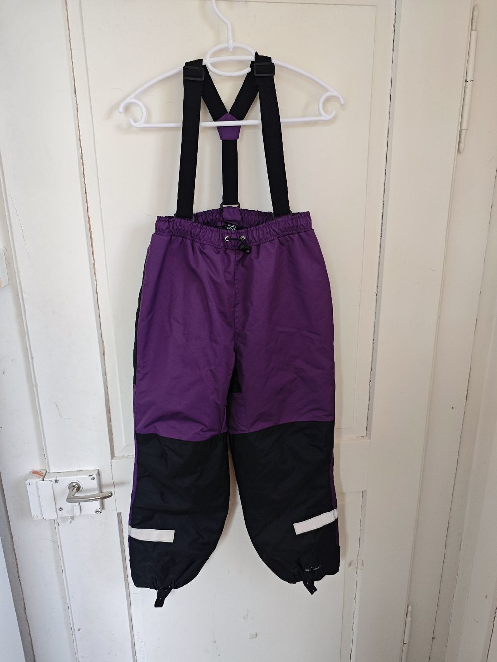 Villervalla Pantaloni: Skihose Villervalla Gr 134 – Usato da Winterthur venduto da Shorna