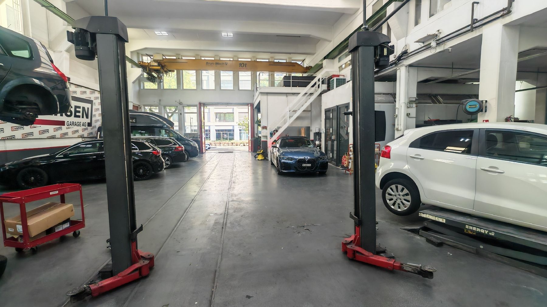 Piattaforme elevatrici & Crick: Säulenlift Stenhoj – Usato da Oberengstringen venduto da 156driver