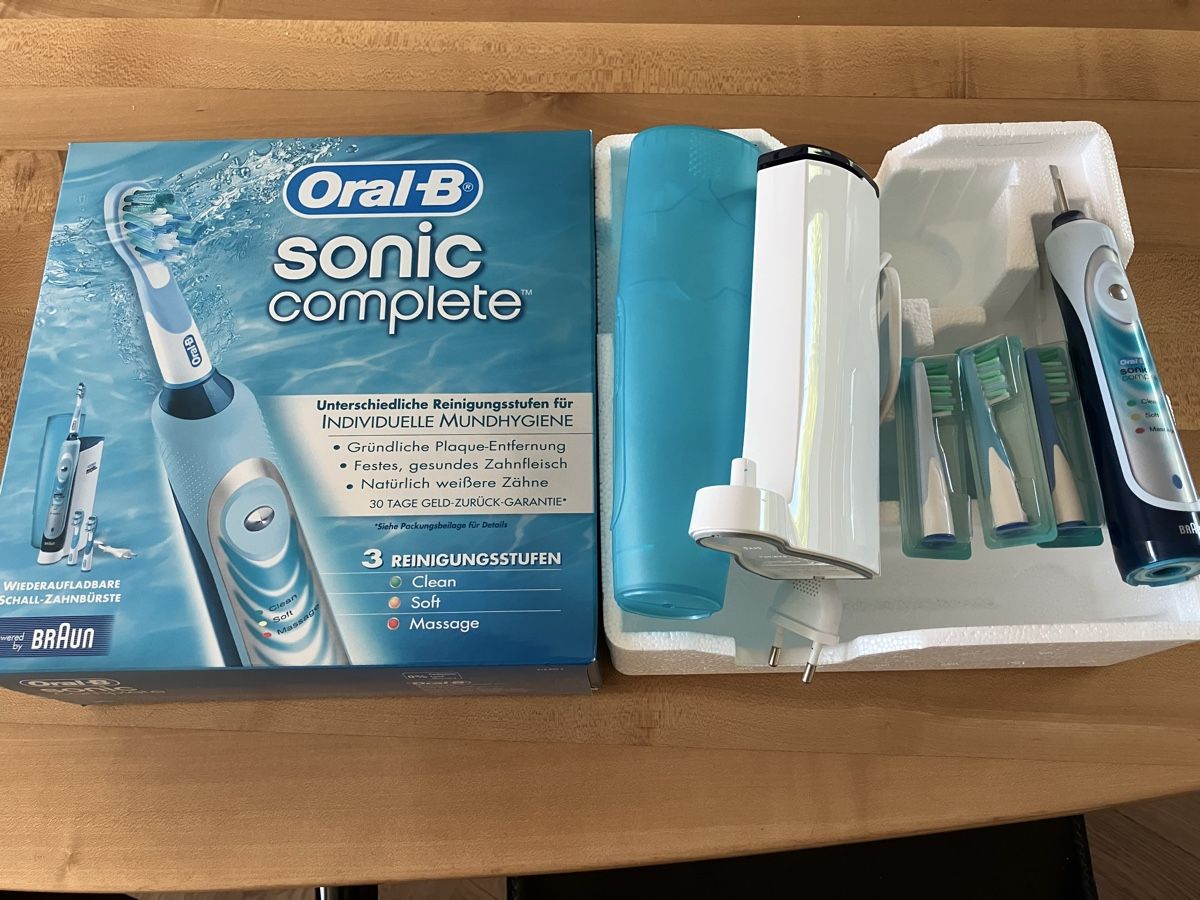 Oral B Zahnpflege: Oral B Sonic Complete Zahnbürste neu – Neu und originalverpackt aus Kerzers von veneto06