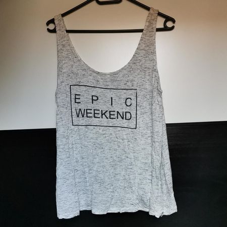 Graues Staement Top "Epic Weekend" von H&M melliert - jersey
