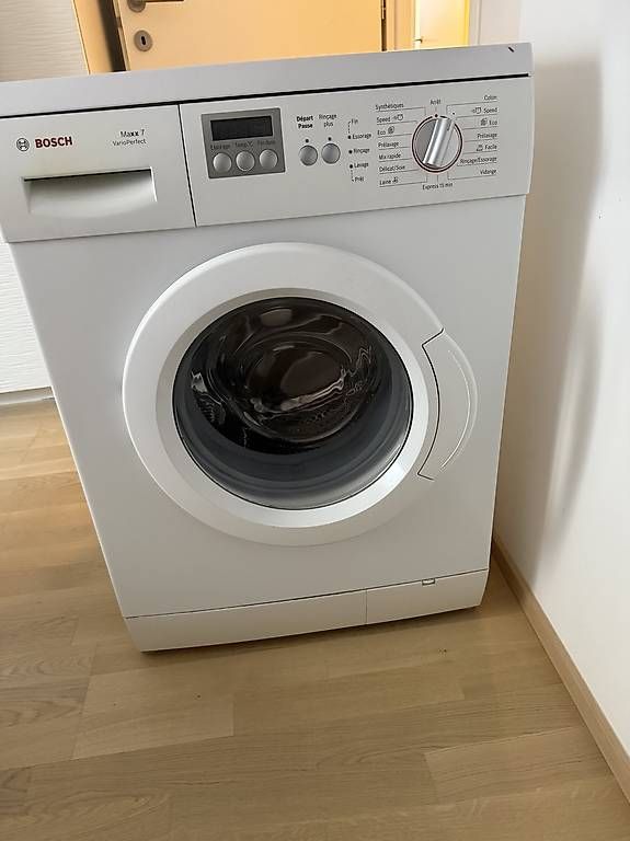 Bosch Machines à laver: Lave-linge Bosch Maxx 7 VarioPerfect, état impeccable – D'occasion à Genève par mai_vv5m 2