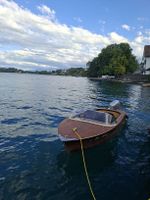 Motorboot ab Kontrolle