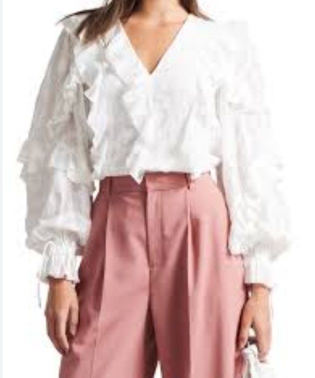 Ted Baker : Ted Baker Ruffle Sleeve Broderie Top Bluse – Usato da Wettingen venduto da Hbeluga