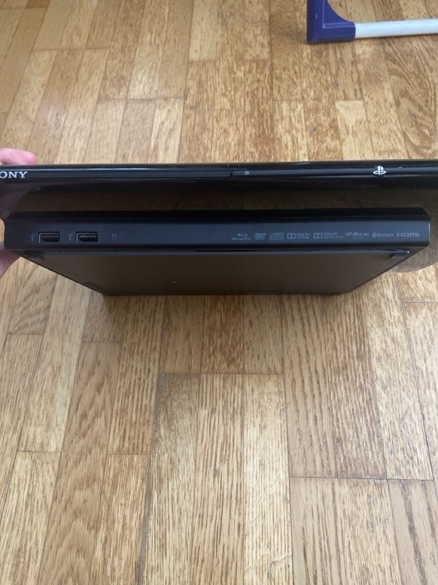 Sony Console: PlayStation 3 schwarz – Usato da Wettingen venduto da vpr_9gz6 2
