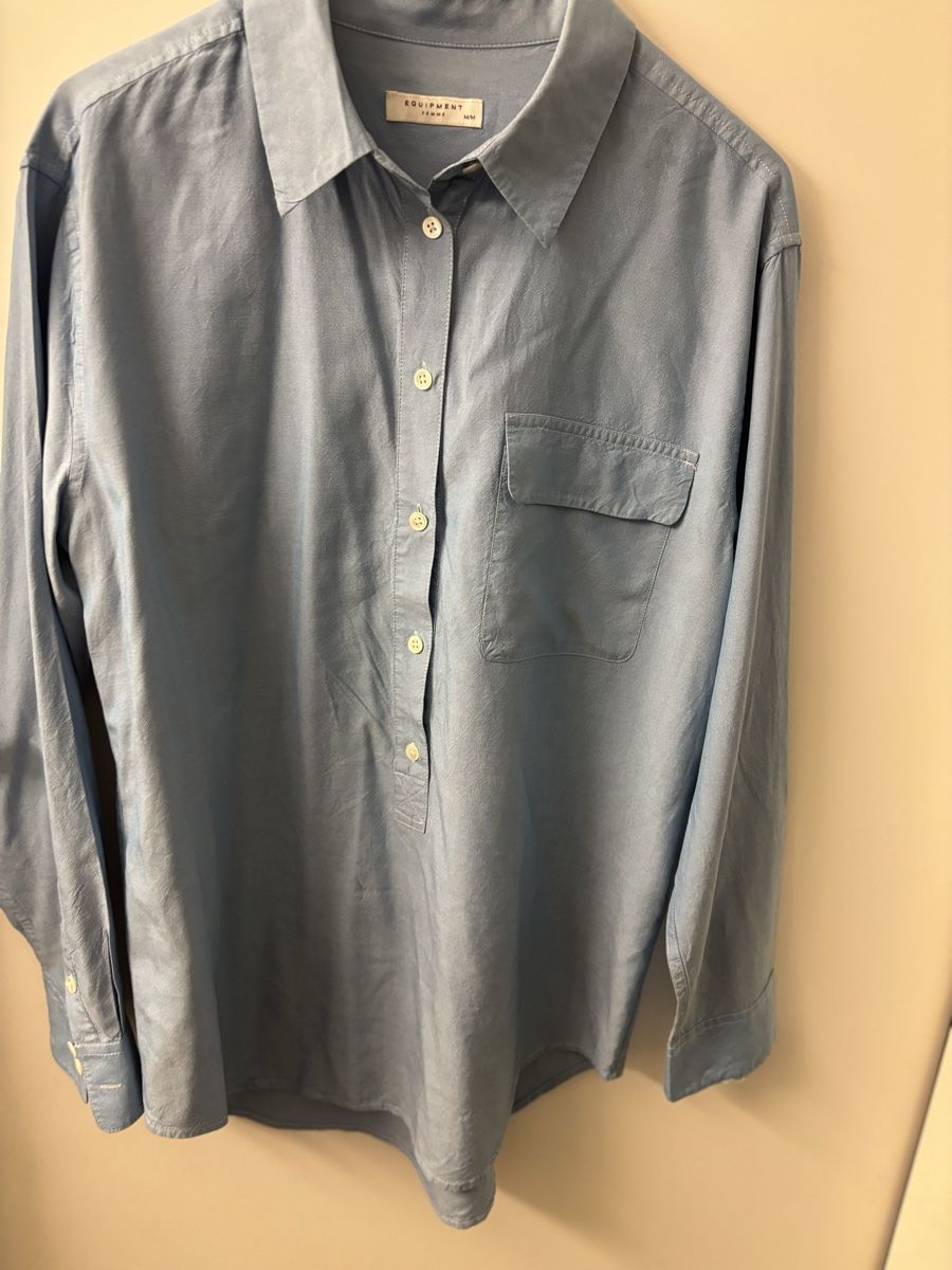 Equipment Camicette: Equipment Femme Seidenbluse, Hellblau – Nuovo (secondo la descrizione) da Zürich venduto da marykari37 1