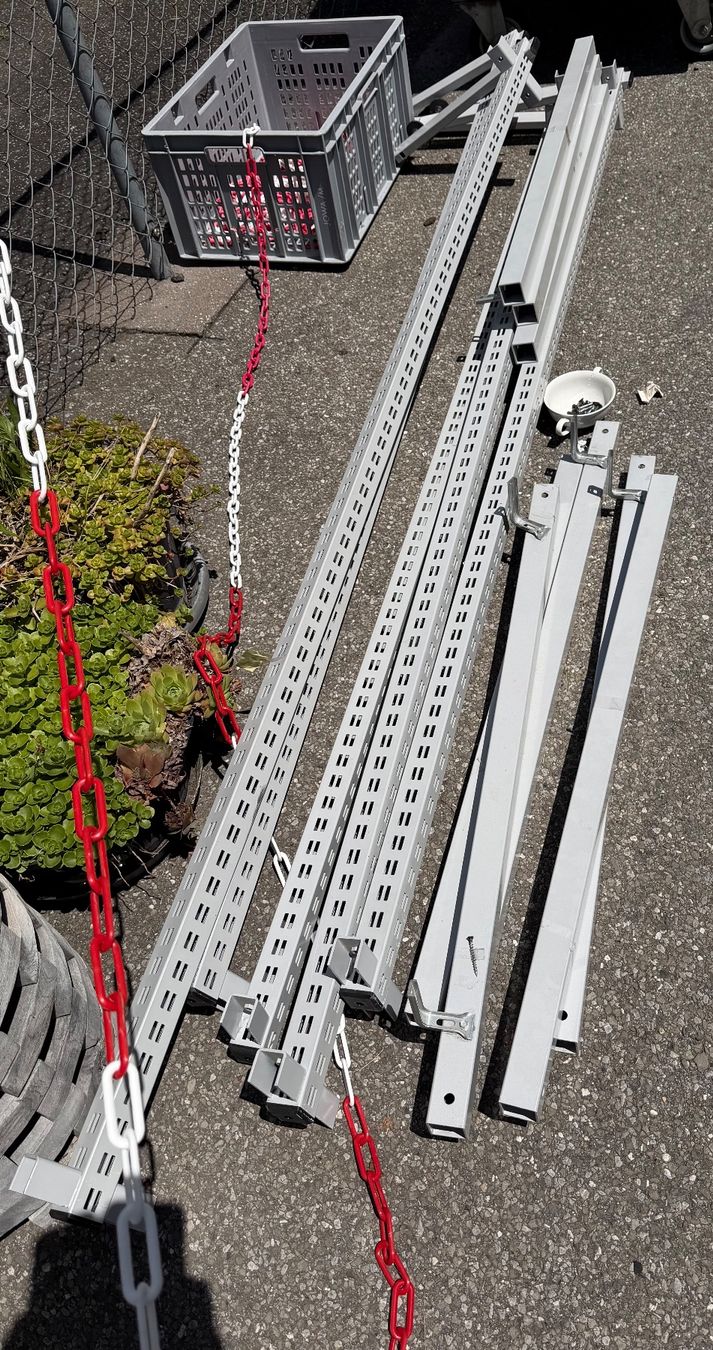 Scaffali: Regalsystem Metall weiss mit Glas und Holzbrettern – Usato da Interlaken venduto da Skandalpreis 6