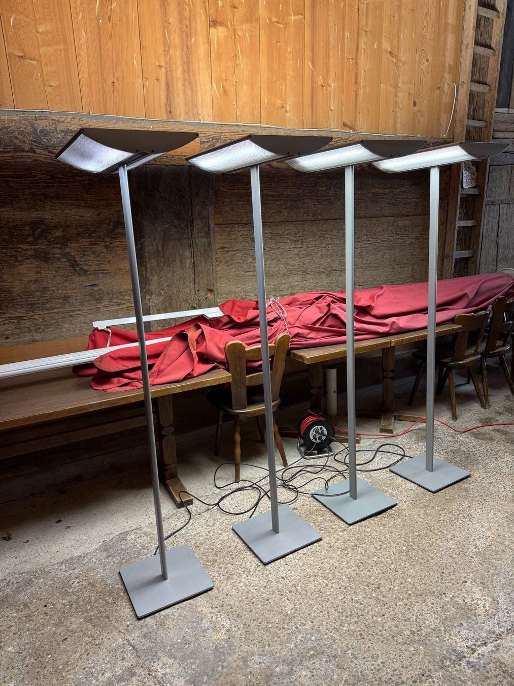 Lampade: Stehlampe grau mit 2 Leuchtmitteln – Usato da Meienried venduto da SCM_BV_CH 4