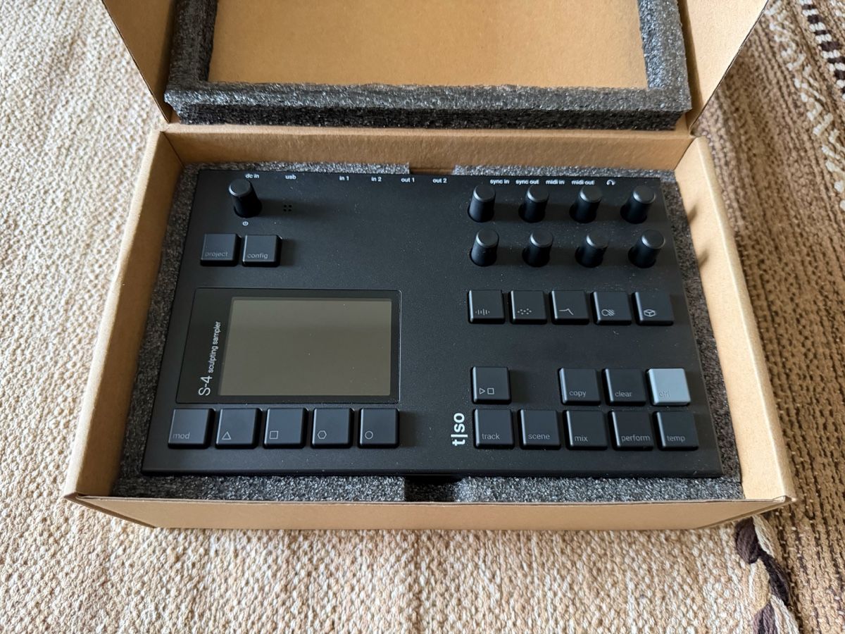 Strumenti musicali: Neuer TORSO S-4 Sampler Synthesizer Effektgerät – Nuovo (secondo la descrizione) da Rüti (ZH) venduto da vint-age