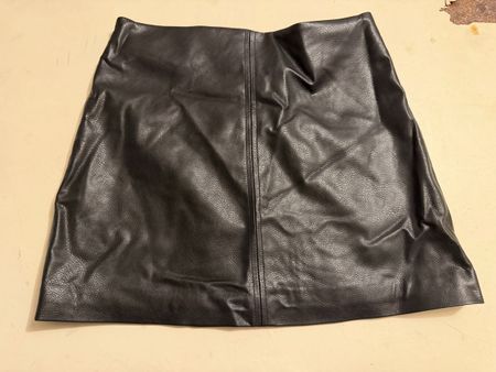 Kunstlederrock H&M schwarz Grösse 40 gebraucht
