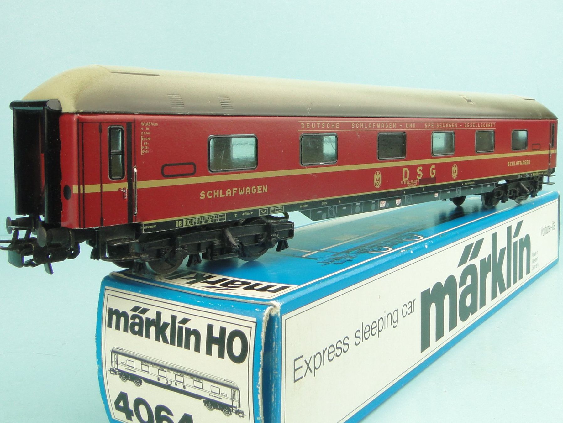Märklin Modellini di ferrovie: Märklin 4064 DSG Schlafwagen – Usato da Bülach venduto da cann11