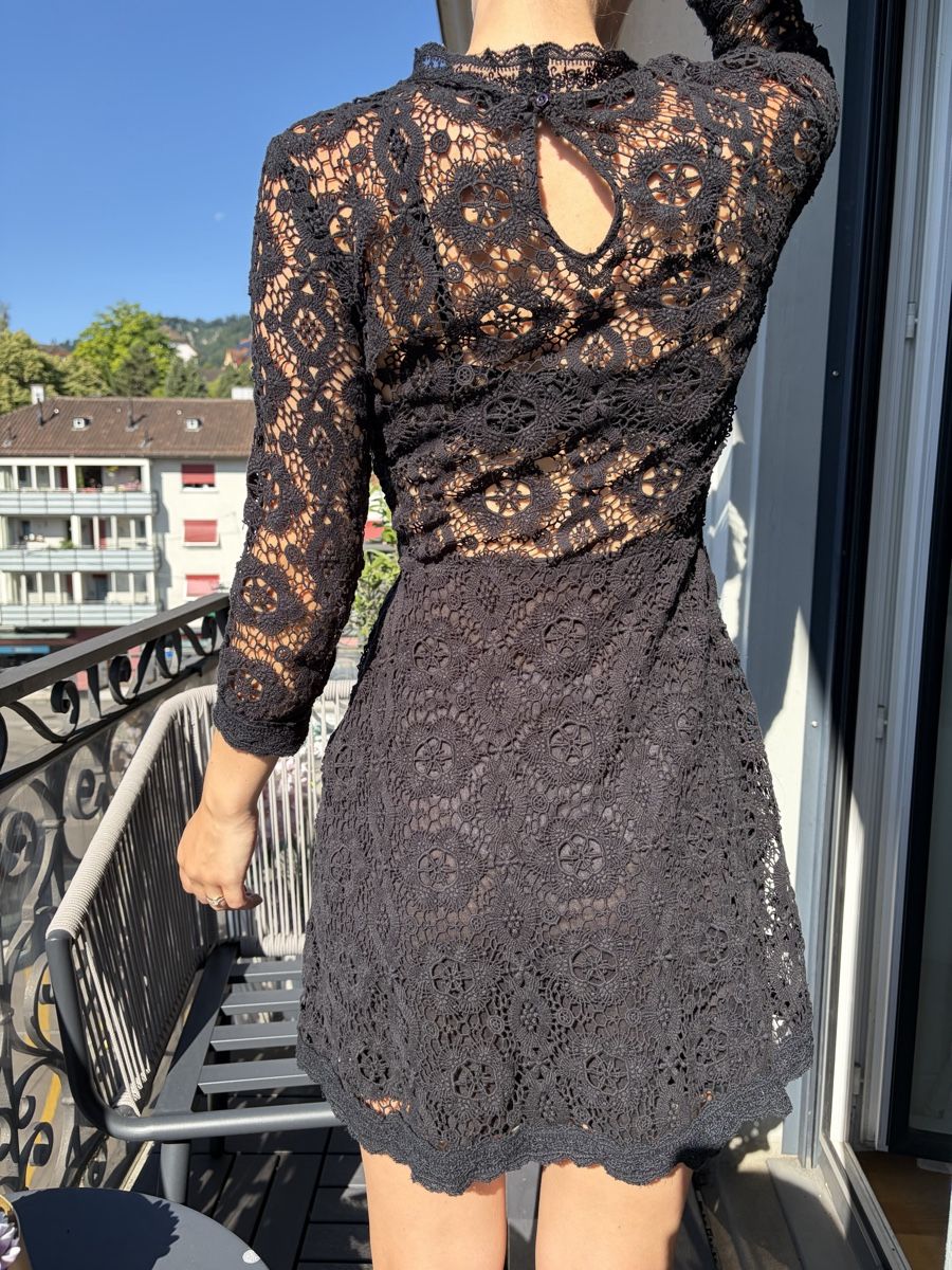 Maje Vestiti: Maje Kleid 36/1 schwarz neu – Nuovo e nell'imballaggio originale da Zürich venduto da leo_9zg7 1