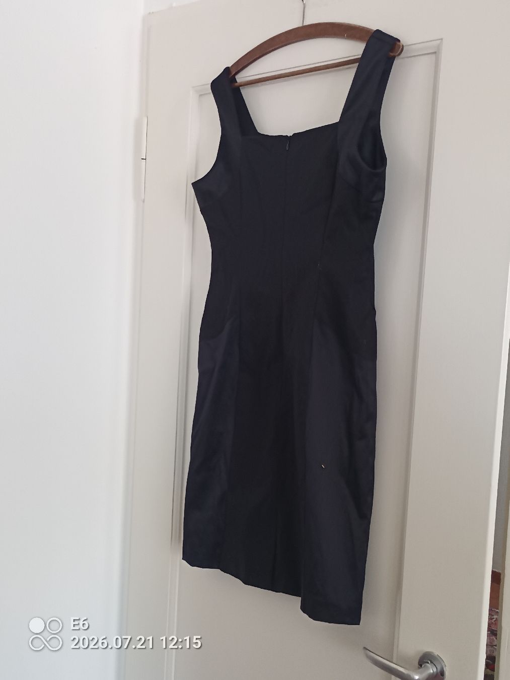 Kleider: Elegantes Stretchkleid – Gebraucht aus Zürich von Mitzi6 2