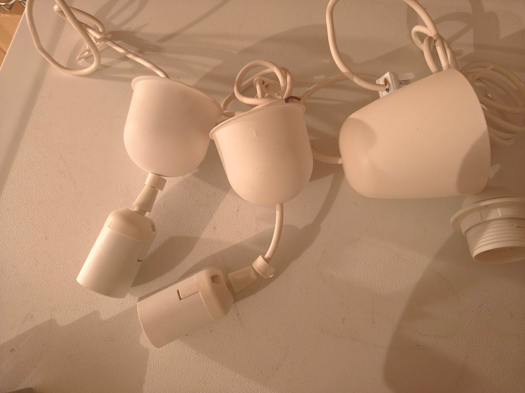 Lampade: Lot de 3 suspensions pour ampoule – Usato da Morges venduto da ine_qjg2