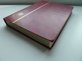 ein Lageralbum mit Estland, Lettland und Litauen Briefmarken