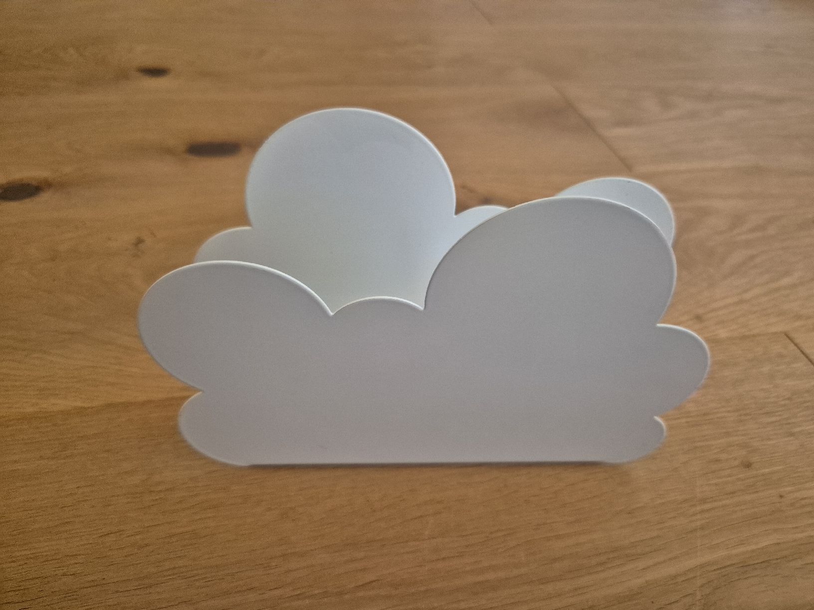 Sonstige Büroeinrichtungen: Dokumentemhalter im Wolkendesign, weiss – Gebraucht aus Zuzgen von SaBee91 1