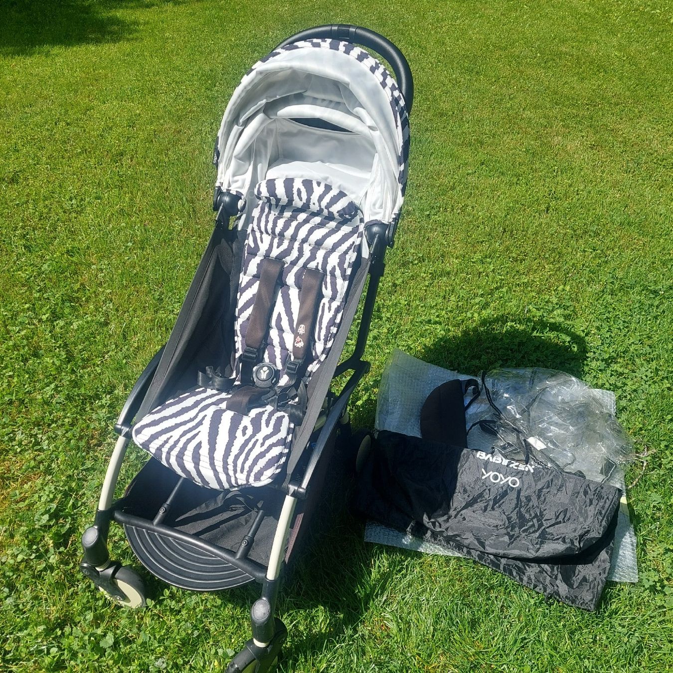 Babyzen Carrozzine: Buggy Babyzen Yoyo2 Zebra – Usato da Belp venduto da masterdriftking