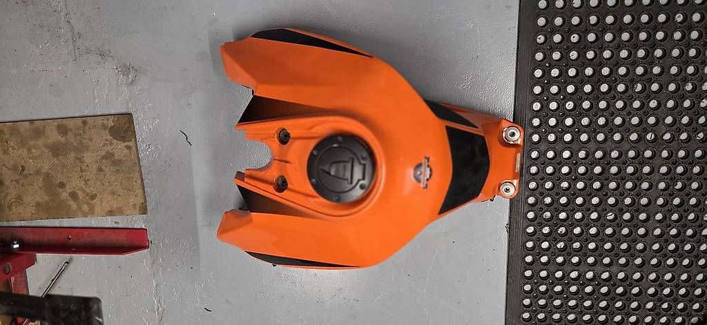 KTM Tutti i ricambio per moto: KTM 1290 Superduke – Usato da ürschhausen venduto da Greenpower36 3