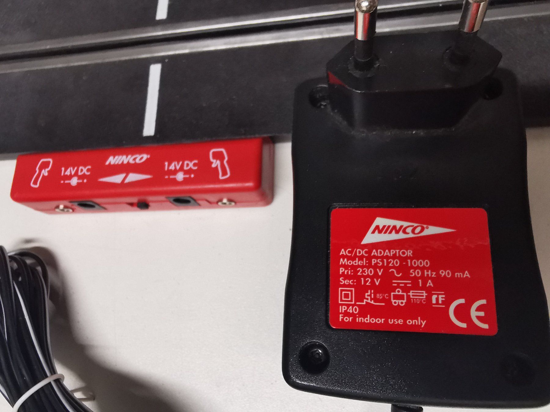 Ninco Piste: 1xNinco Analog Anschlussschiene 40cm mit Trafo – Usato da Winterthur venduto da Lonpos1 3