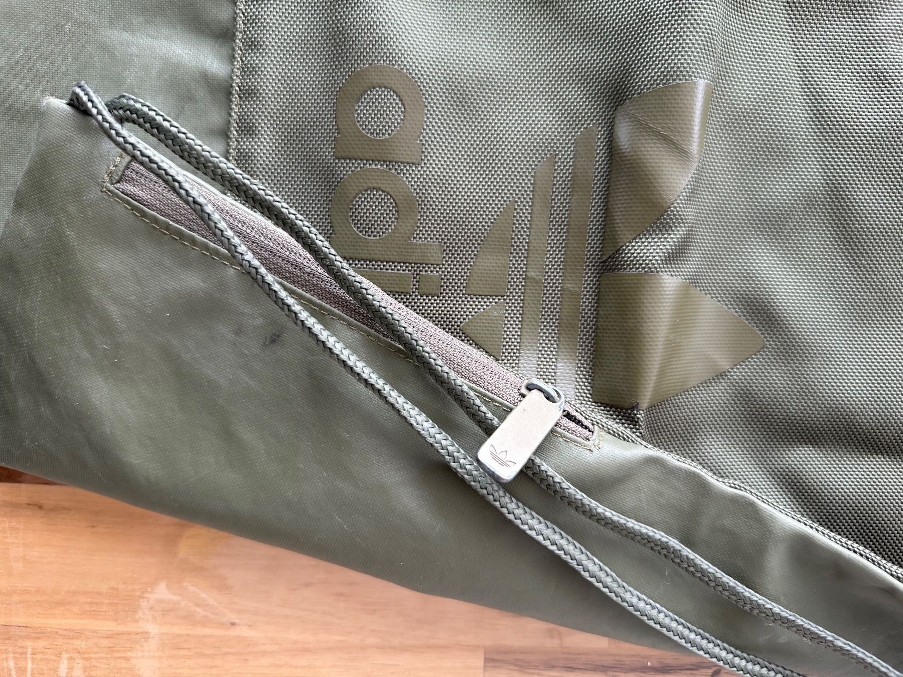 Adidas Borse: Adidas Bag – Usato da Schlieren venduto da svenbaettig