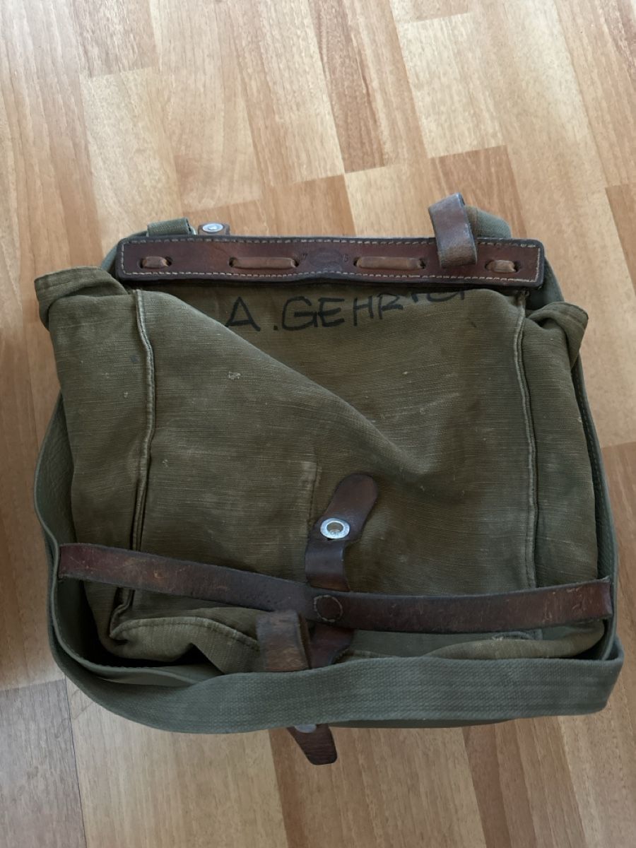 Schweizer Armee Borse: Militärtasche Schweizer Armee – Usato da St. Gallen venduto da mai_gd7k 1