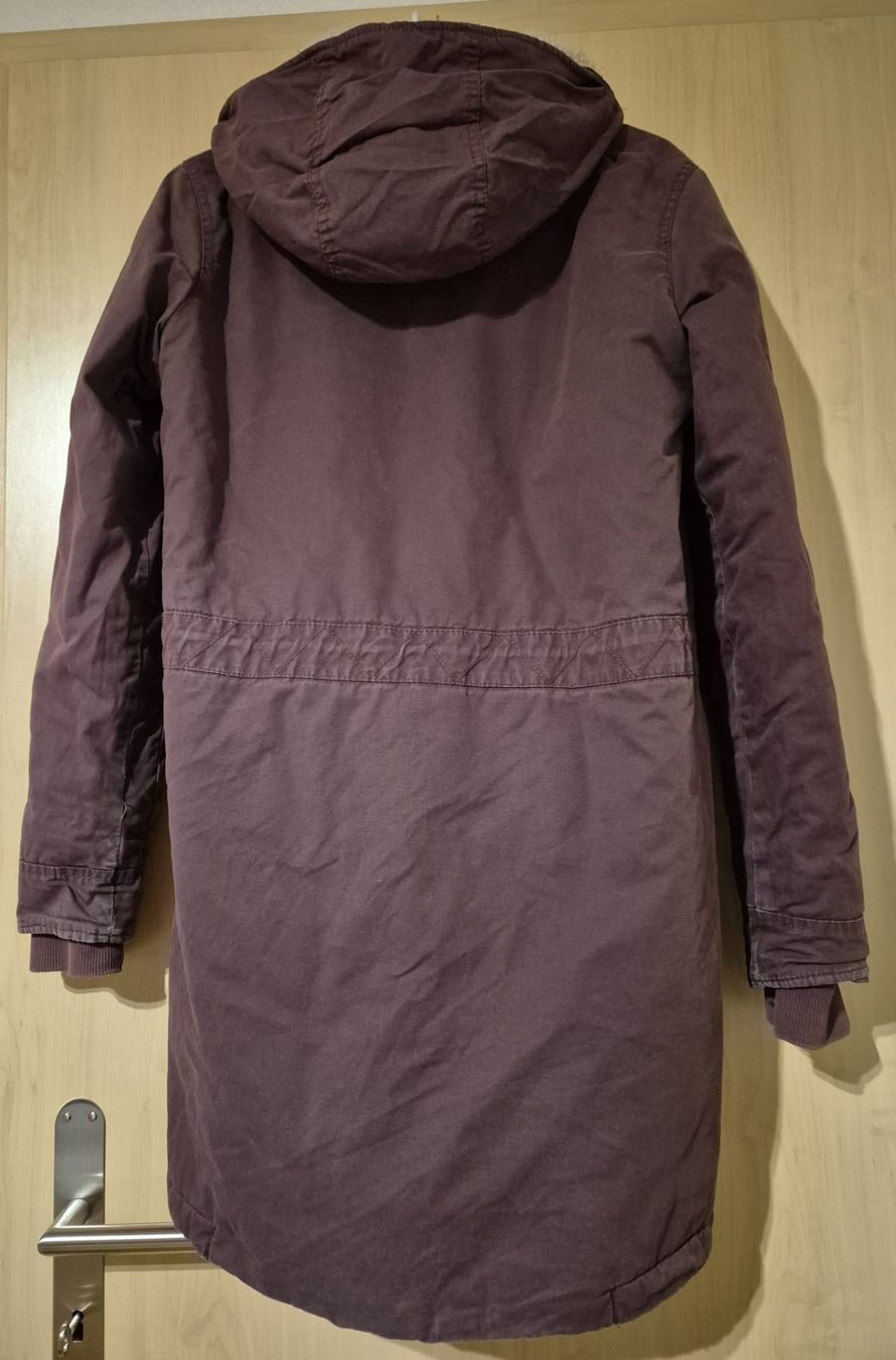 Bench Giacche: Winterjacke von Bench – Usato da Schwanden i. E. venduto da romikh 1