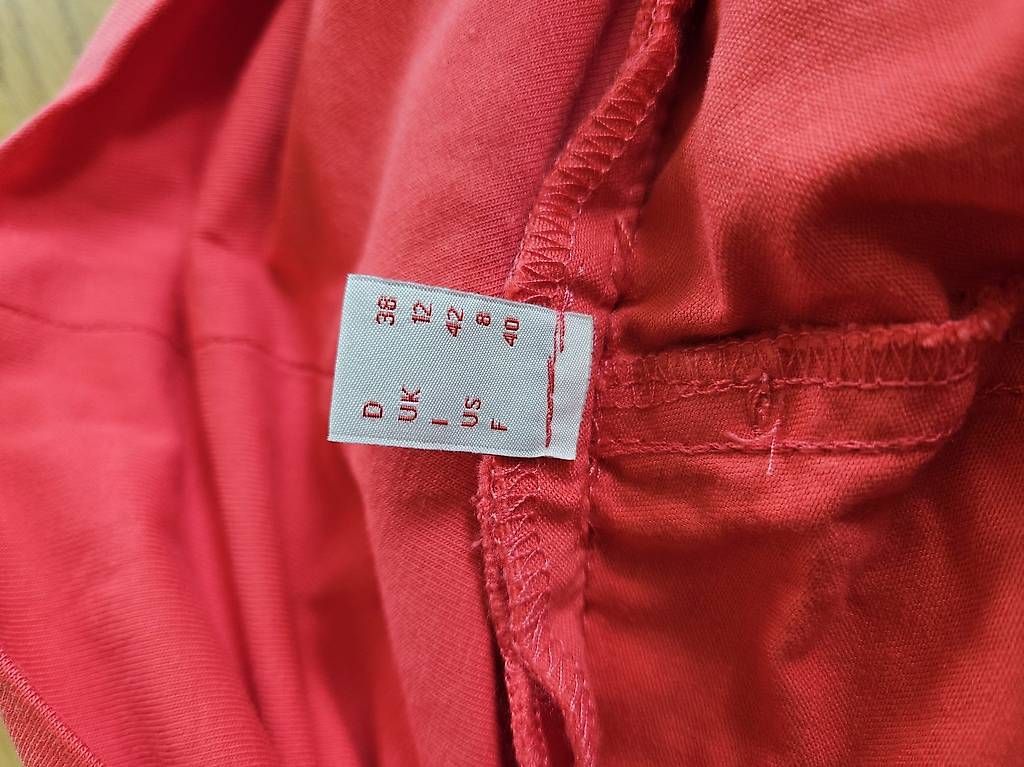 Pantaloni: neue Umstandsshorts von Esprit – Usato da Wittenbach venduto da lindazub 2