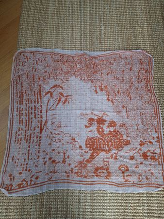 Carré de mousseline blanc et orange avec Tigre
