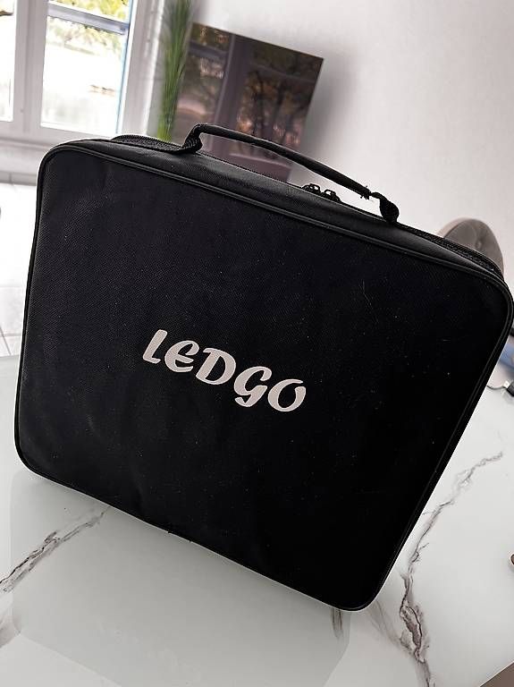 Lampade: LEDGO Ringleuchte LG R-332 – Usato da Luzern venduto da moevejonathan 1