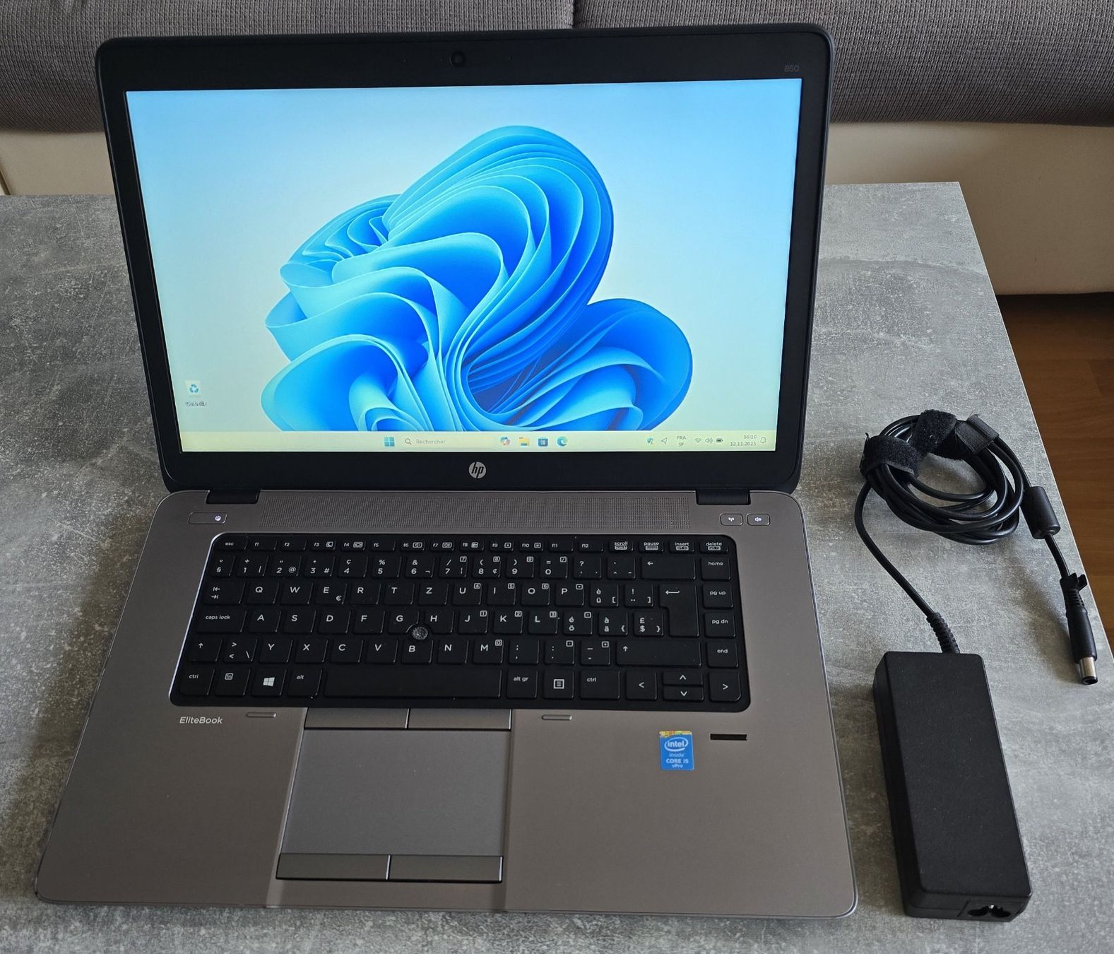 HP Elitebook 850 - Intel Core i5 vPro - Windows 11, 25H2 (Neu (gemäss ...