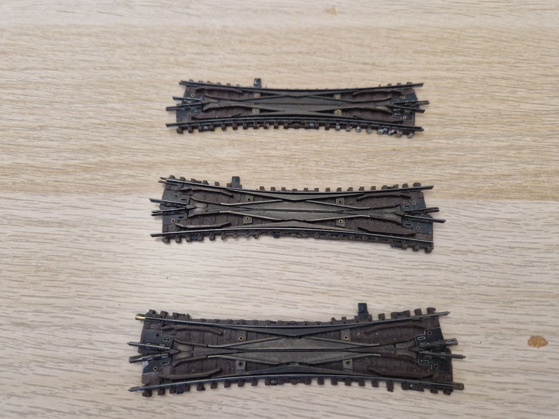 Arnold Modellini di ferrovie: Arnold N 3 x 1721 Kreuzungsweiche – Usato da St-Aubin-Sauges venduto da tantome 1